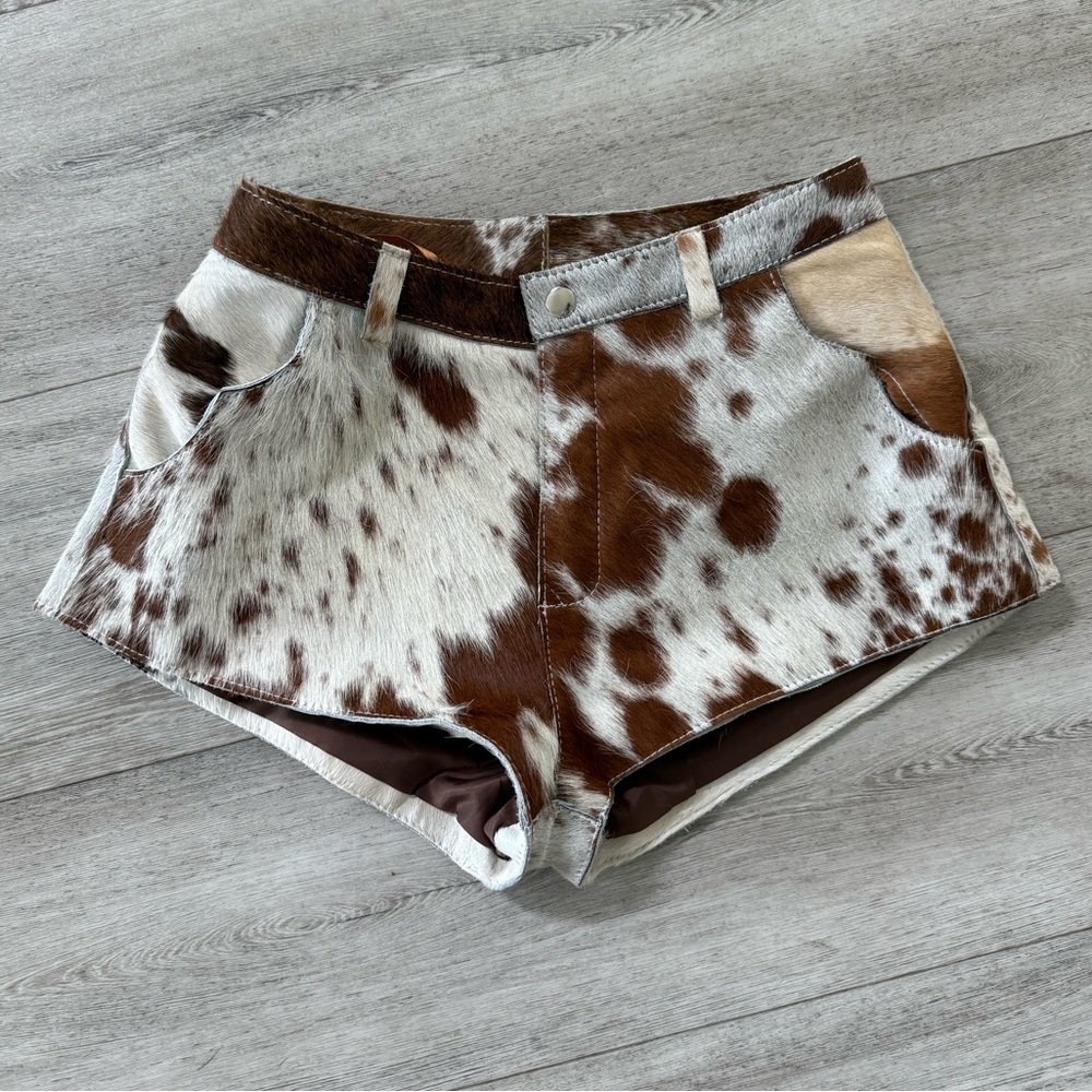 Understated Leather Cowhide x Revolve High-Rise shorts - Picture 2 of 10